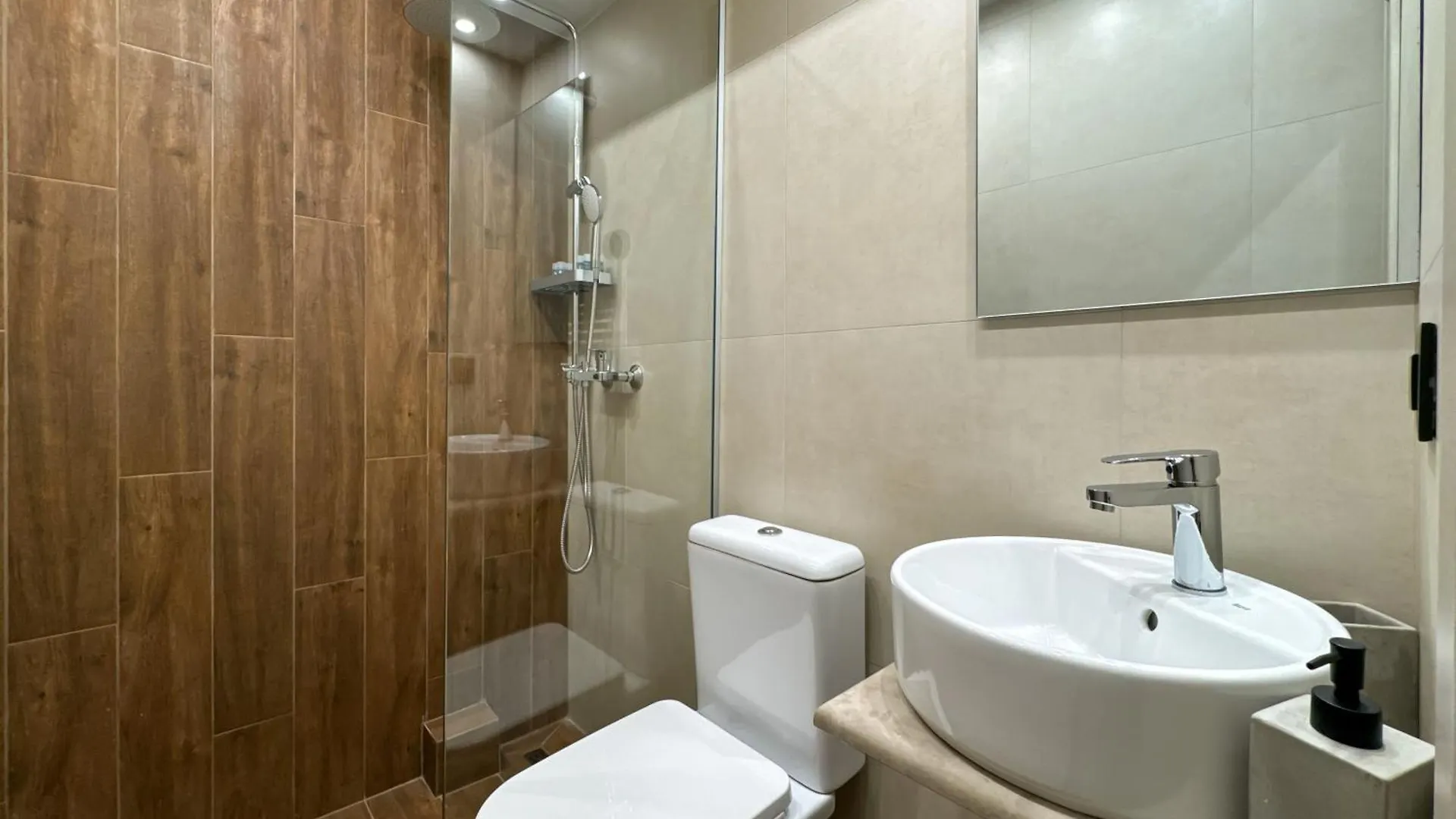 Bluekaravan Suite Thessaloniki Apartment